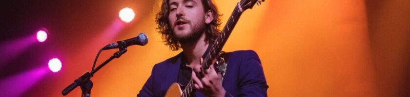 Noah Lennon Kloser: Ein Blick auf den aufstrebenden Künstler und seine Musik