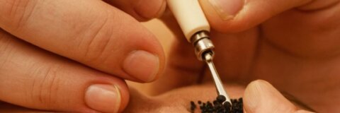 Dicke Mitesser ausdrücken: Schritt-für-Schritt Anleitung im Video