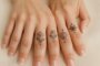 Finger Tattoo Ideen für Frauen: Inspirierende Vorlagen für dein nächstes Tattoo